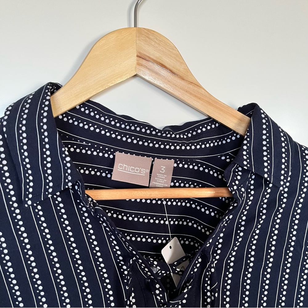 Chico’s Navy Blue & White Dot-Stripe Lace-Up Blouse Size 3 (XL) NWT - Picture 5 of 9
